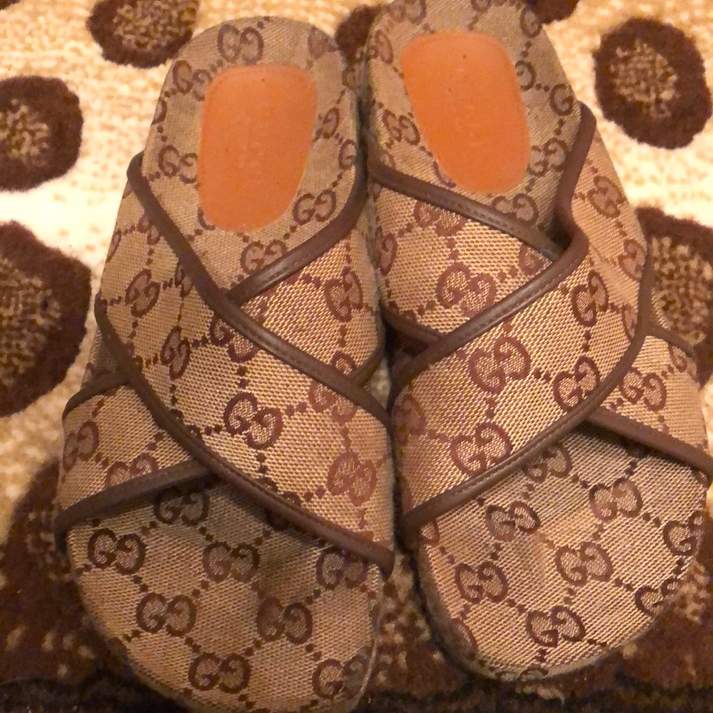 Leather sandals